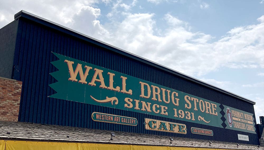 wall drug building sign